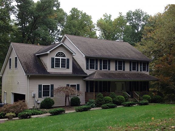 2nd image of 50 Stony Acres Trl