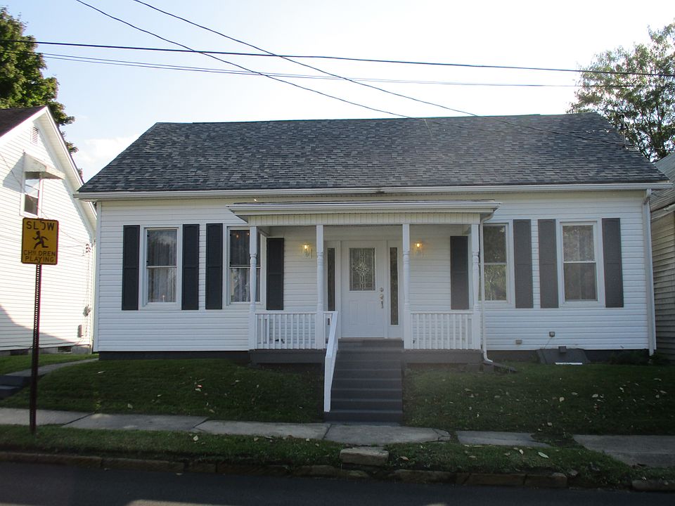 1st image of 330 W Church St