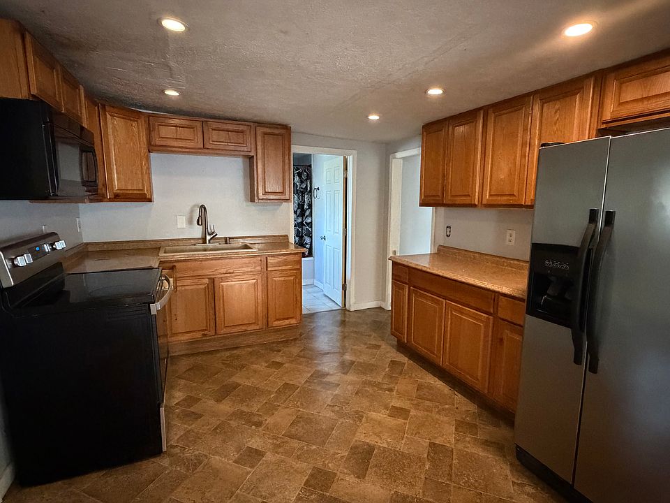 1st image of 515 W Broadway #1