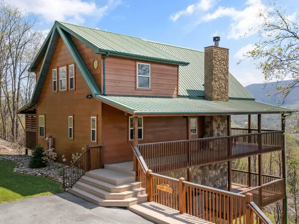 2851 Indigo Ln, Pigeon Forge, TN 37862