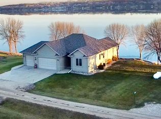 83987 Ridge Creek Dr, Clinton, MN 56225