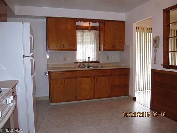3rd image of 7133 W Parkview Dr