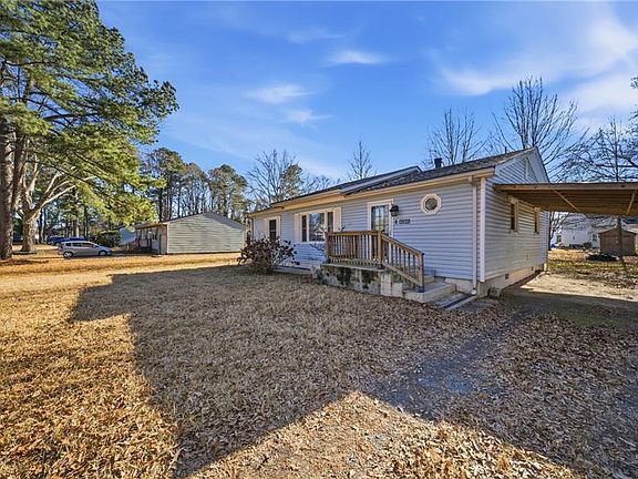 4th image of 3932 Pierce Ln