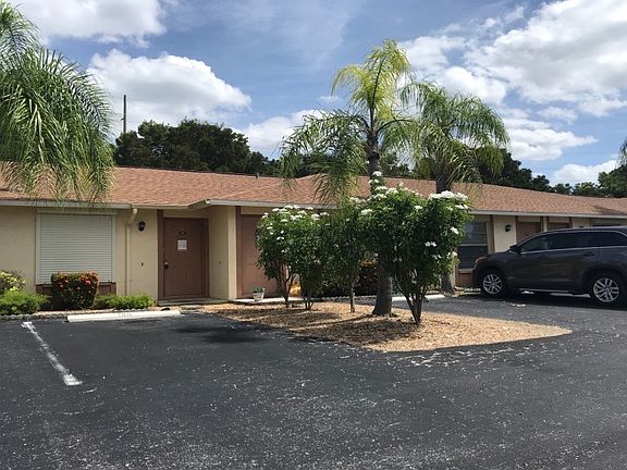 3rd image of 3417 SW Santa Barbara Pl APT 106