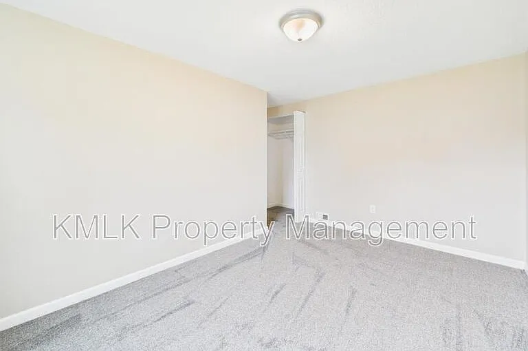 9042 Maple Grove Rd — Photo 22