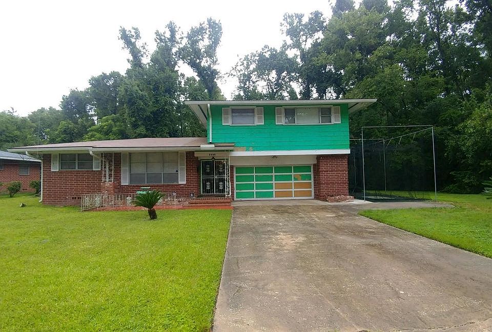 1st image of 6076 Kinnon Dr