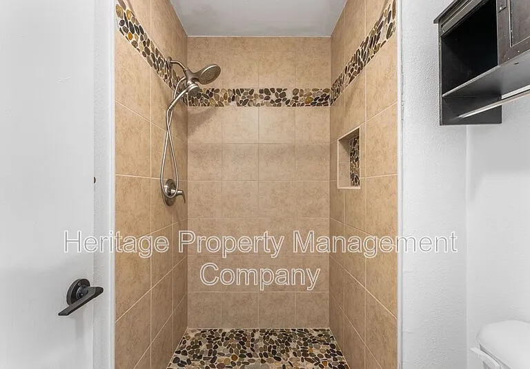 3614 Versailles Dr — Photo 27