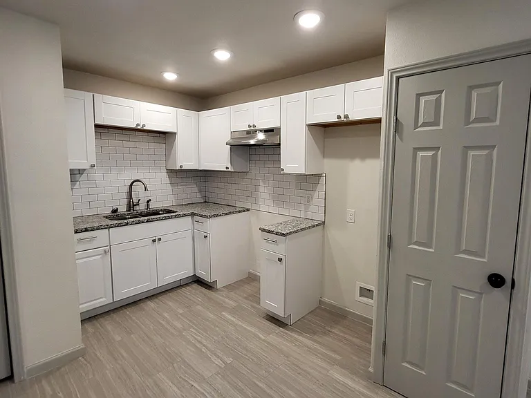 2417 Castroville Rd #1202 — Photo 5