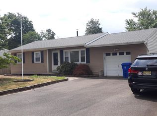 1219 Hancock Rd, Toms River, NJ 08753