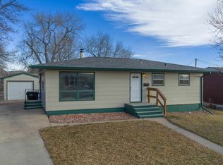 4586 Wentworth Dr, Rapid City, SD 57702