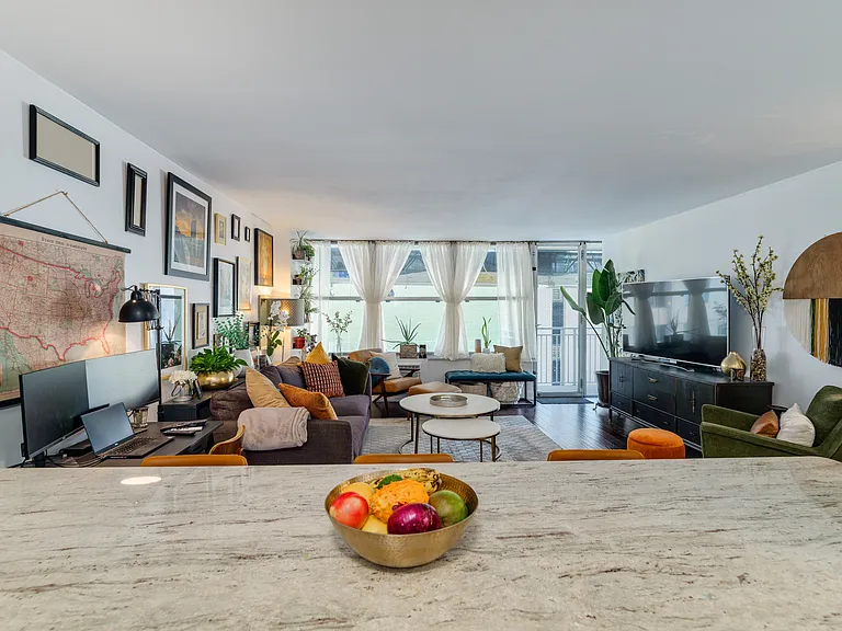 1000 N Lake Shore Dr #503 — Photo 5