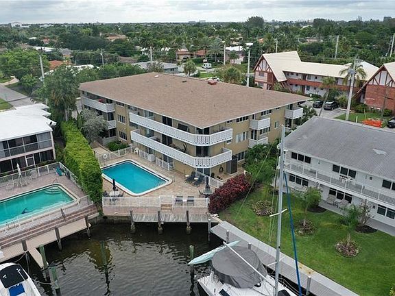 3rd image of 3220 NE Bayview Dr #102