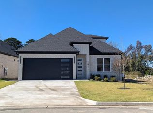 191 Fletcher Ridge Dr, Little Rock, AR 72223
