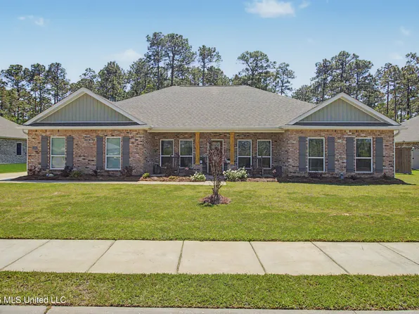 12285 Savannah Cir, Ocean Springs, MS 39564