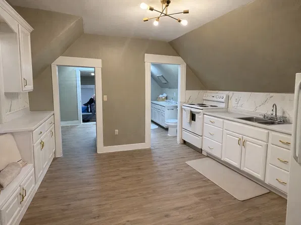 16 Foster Ave #2, Manchester, NH 03103