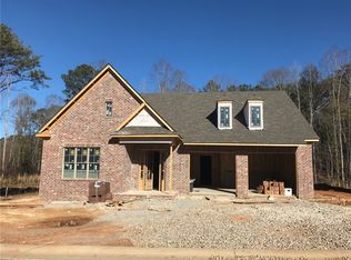 18 Finnigans Way, Auburn, AL 36830