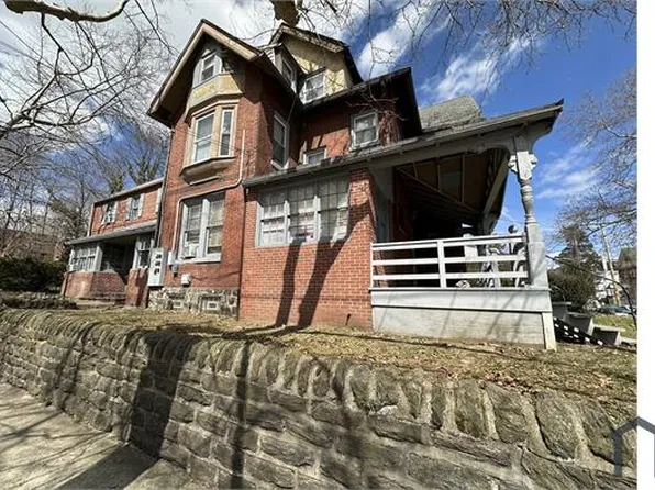 4900 Penn St #B1, Philadelphia, PA 19124