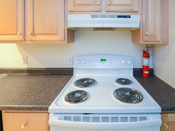 5th image of 71 Grove St #Grove