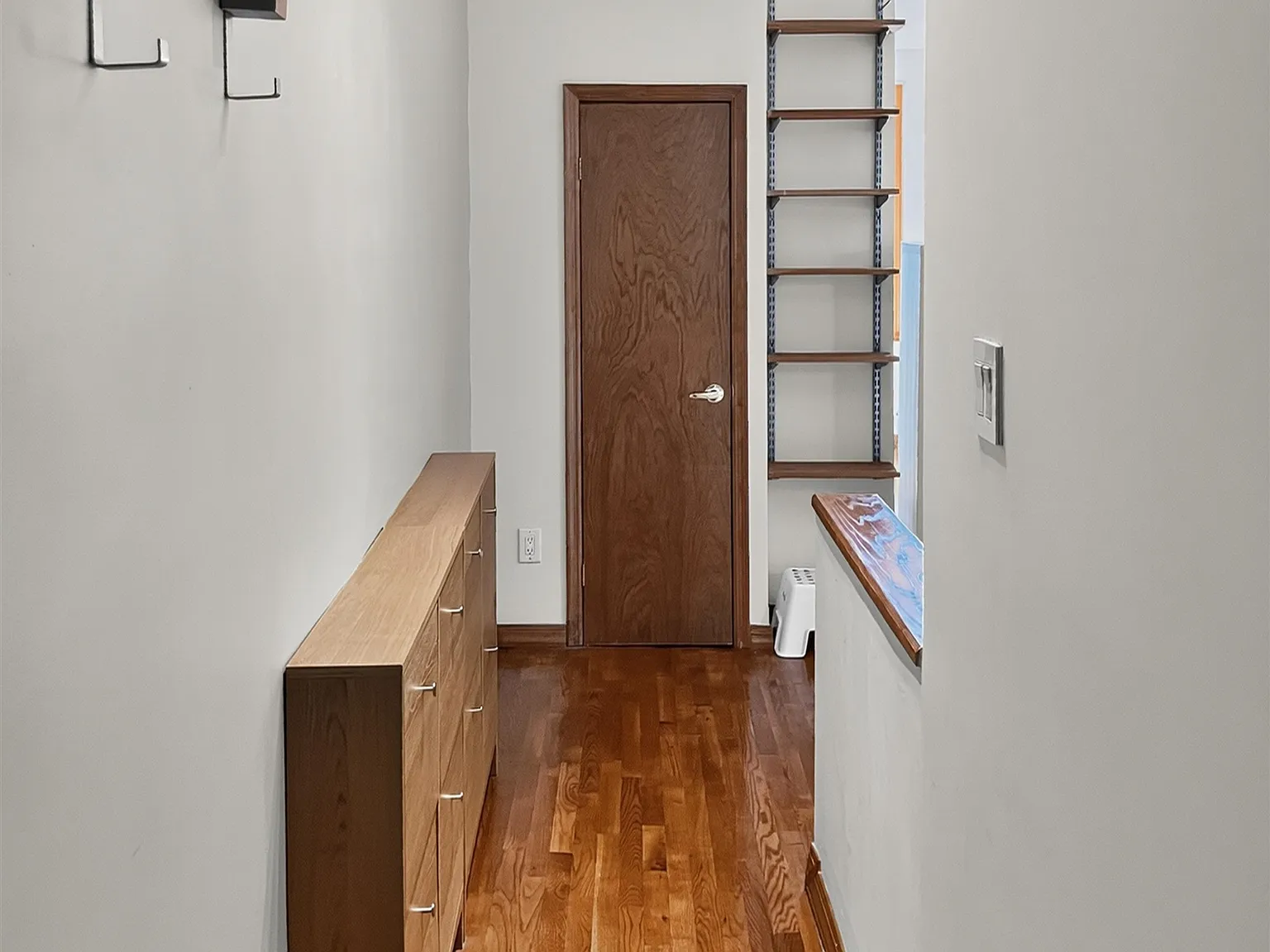 Hudson Gate II — Photo 2