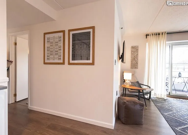 205 Mineola Blvd #2I — Photo 11