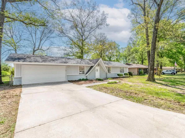 18 Arbor Oaks Dr, Sherwood, AR 72120