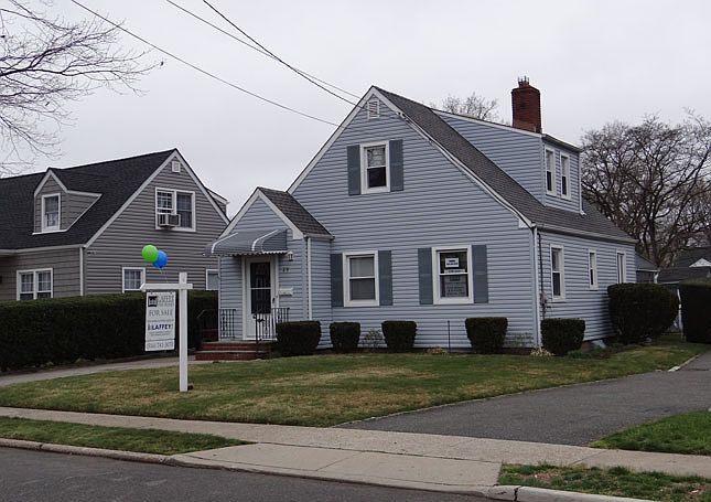 1st image of 29 Walnut St