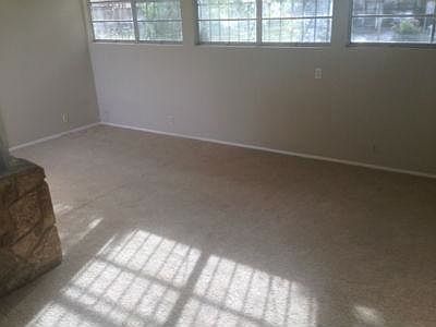 5th image of 380 Tomrob Dr