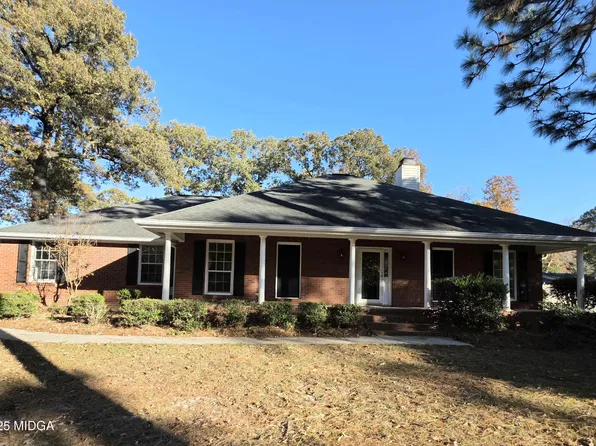 307 Pheasant Ridge Dr, Warner Robins, GA 31088