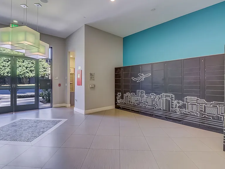 Axis 2300 Apartments — Photo 42