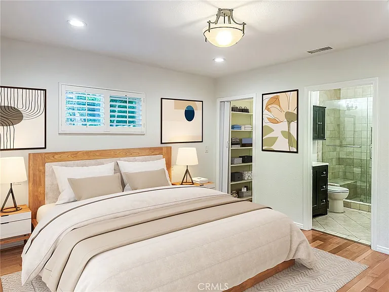 5857 Balcom Ave — Photo 17