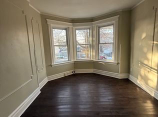 752 S 19th St #1, Newark, NJ 07103