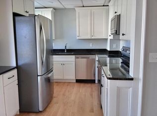 27 Bay St, Manchester, NH 03104