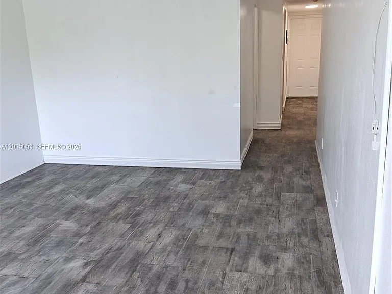 1450 NE 170th St #202 — Photo 15