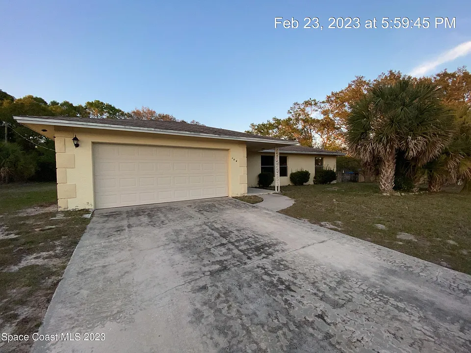 304 Darrow Ave