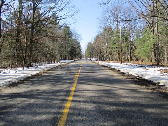 2nd image of 105 Avenue