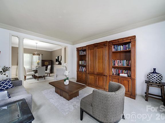5th image of 9954 Mitchell Glen Dr