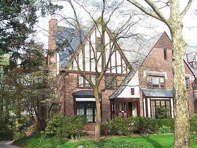 57 Somerset Drive S, Great Neck, NY, 11020