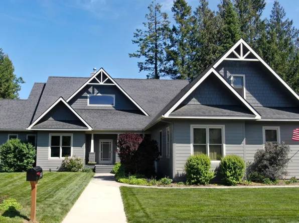 149 Canoe Cv, Sandpoint, ID 83864