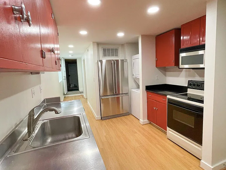 1218 Euclid St NW #B — Photo 3