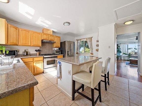 5th image of 5991 Rose Arbor Avenue