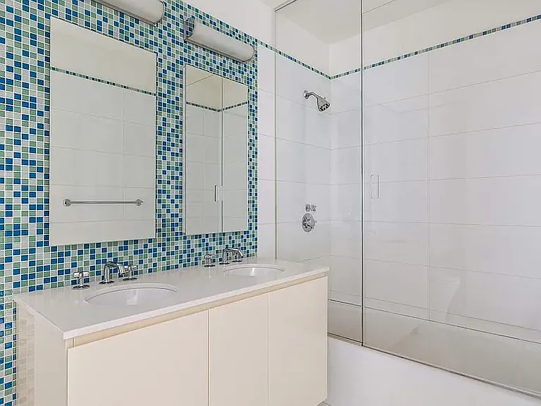 255 E 74th St #10A — Photo 10