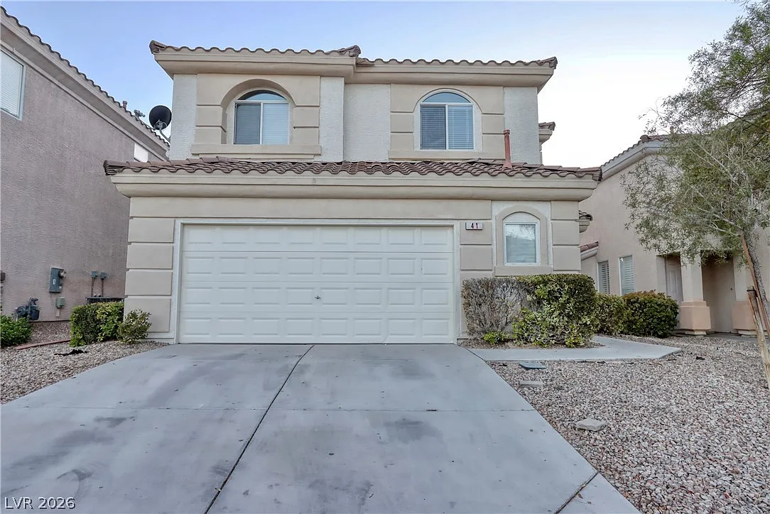 4 bed, 2.5 bath, 2063 sqft, $2,430 — Photo 1