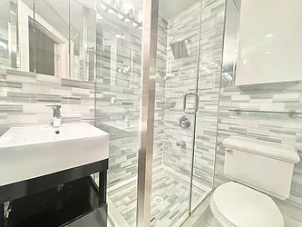 Rented by Century 21 Premier 