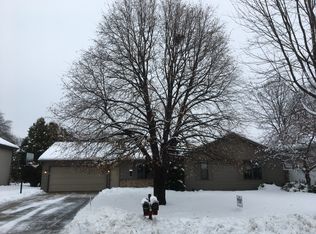 3232 S Blue Spruce Ln, Appleton, WI 54915