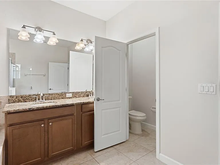 2217 Crosston Cir — Photo 18
