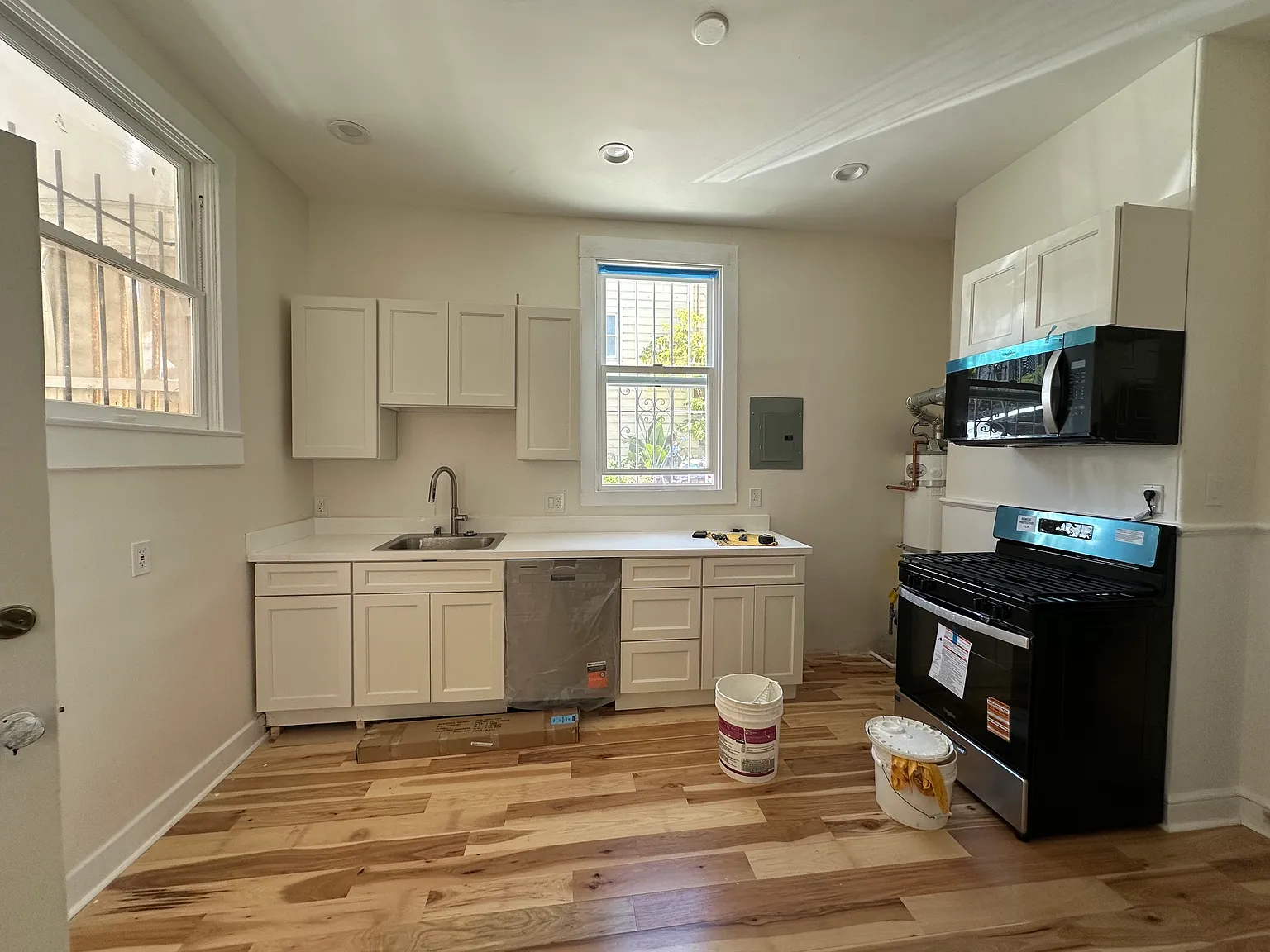 1 bed, 700 sqft, $4,495 — Photo 3