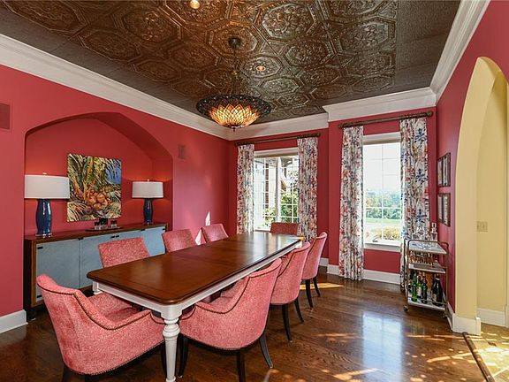 5th image of 1084 River Woods Dr