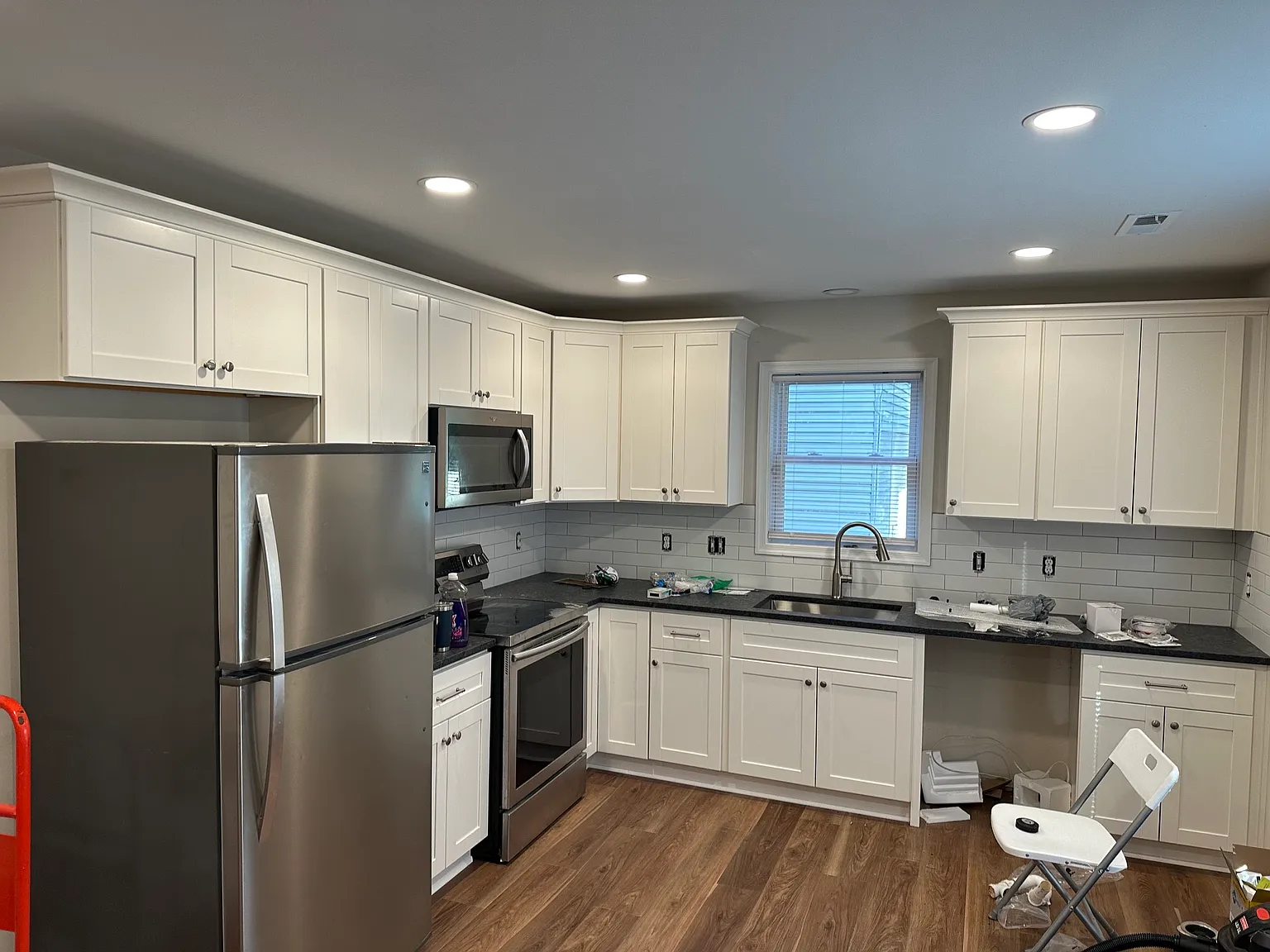 5 bed, 1800 sqft, $3,200 — Photo 2