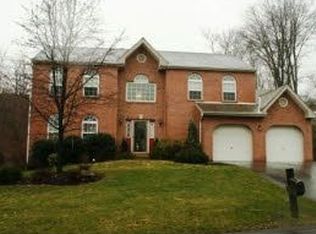 1511 Laurel Ridge Dr, Crescent, PA 15046