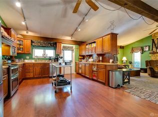 172 Walnut Grove Dr, Dayton, OH 45458